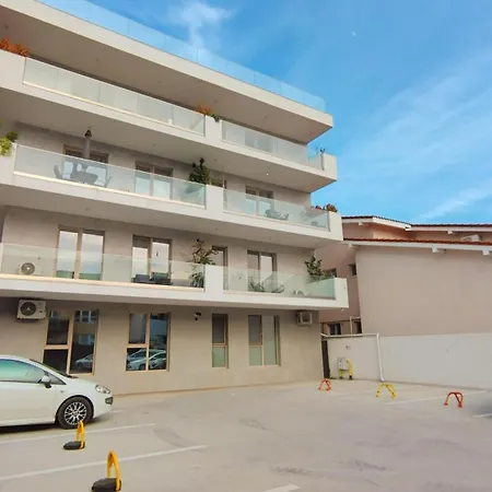 Vista Mamaia Boutique Green&cozy - Rooftop Pool And Parking * Năvodari